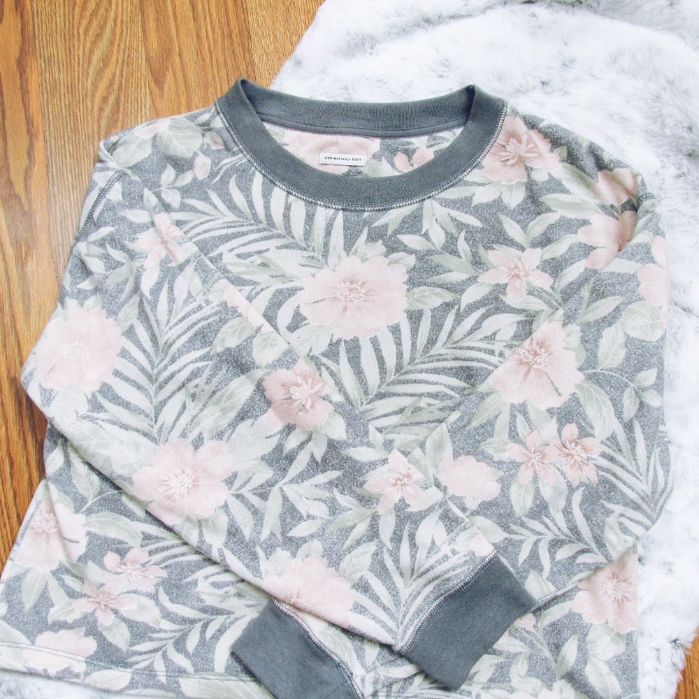 American Eagle Tropical Print Crop Sweatshirt
